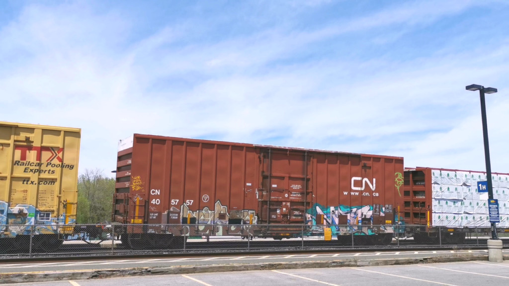 CN 405757